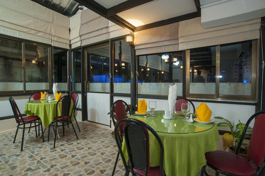Agga Youth Hotel Rangun Zewnętrze zdjęcie