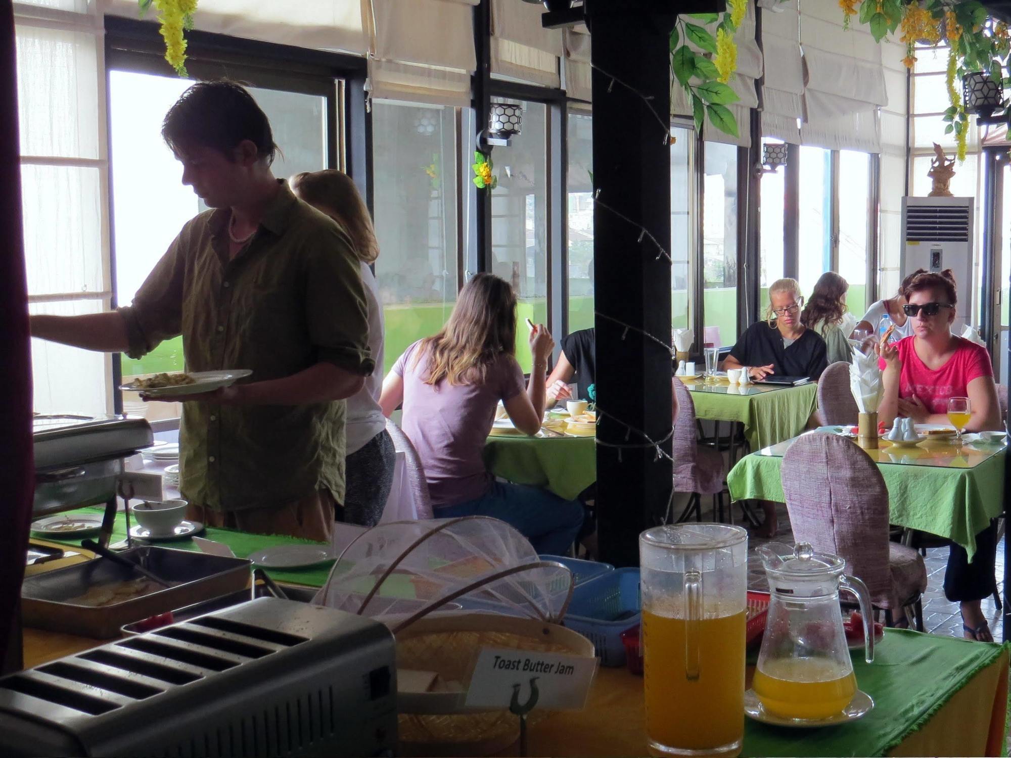 Agga Youth Hotel Rangun Zewnętrze zdjęcie