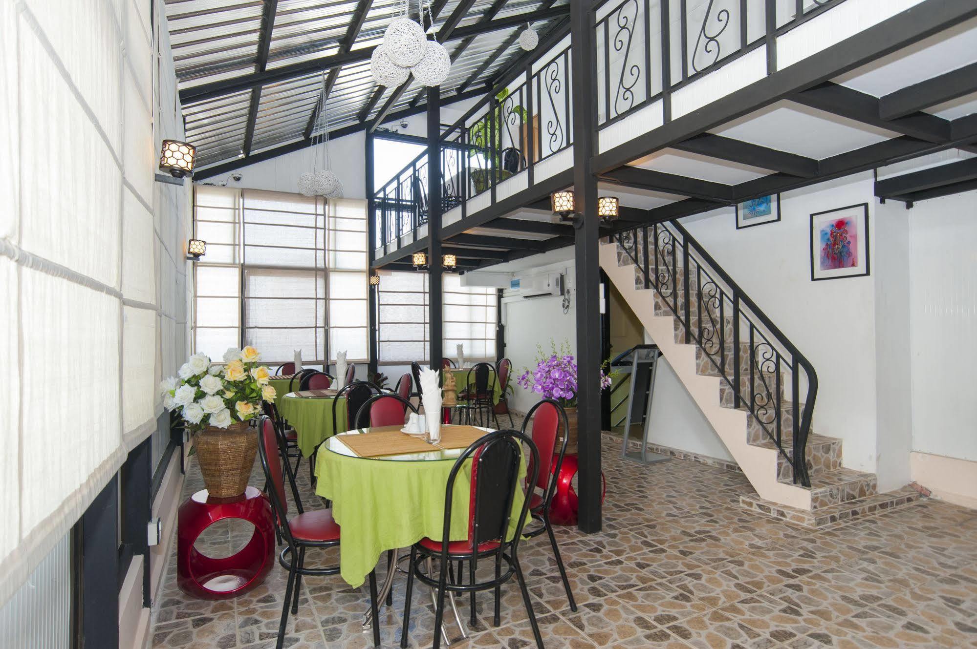 Agga Youth Hotel Rangun Zewnętrze zdjęcie