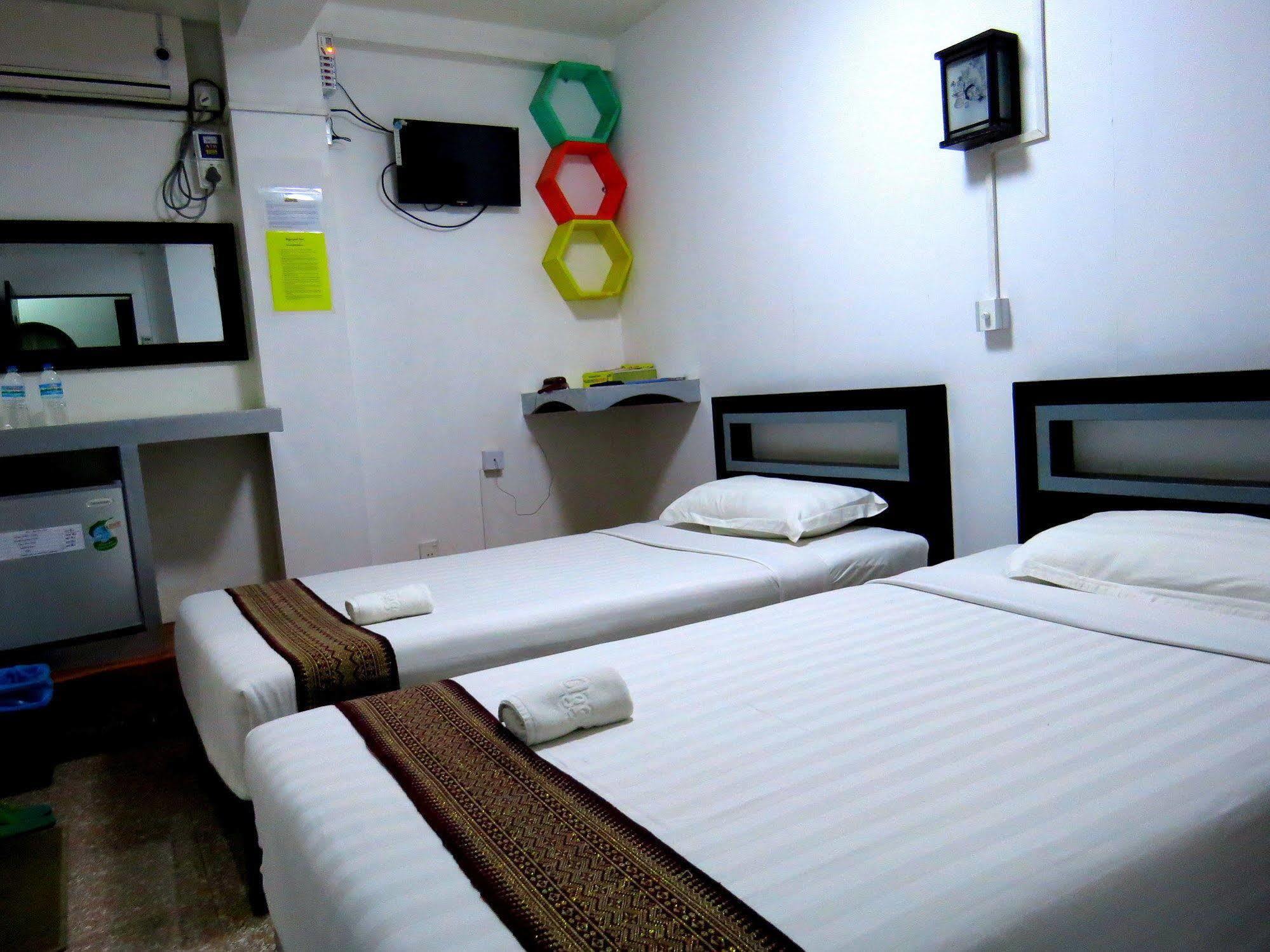 Agga Youth Hotel Rangun Zewnętrze zdjęcie